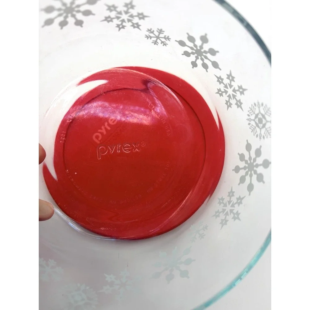 ❤️ PYREX 4 Cup SNOWFLAKE Storage Dish Winter Holiday Choose: WHITE W/LID